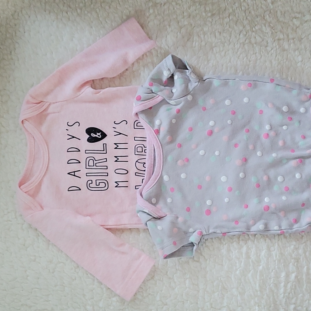 2 ONESIES - Picture 1 of 4
